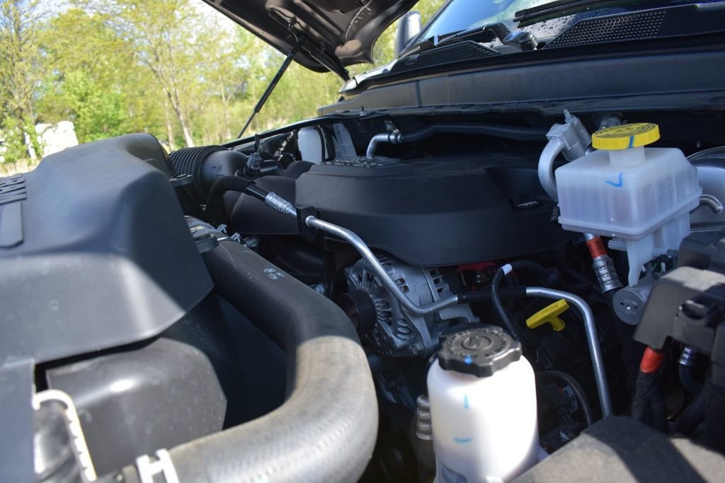 Used 2025 RAM 2500 Big Horn AWD/4WD image 40