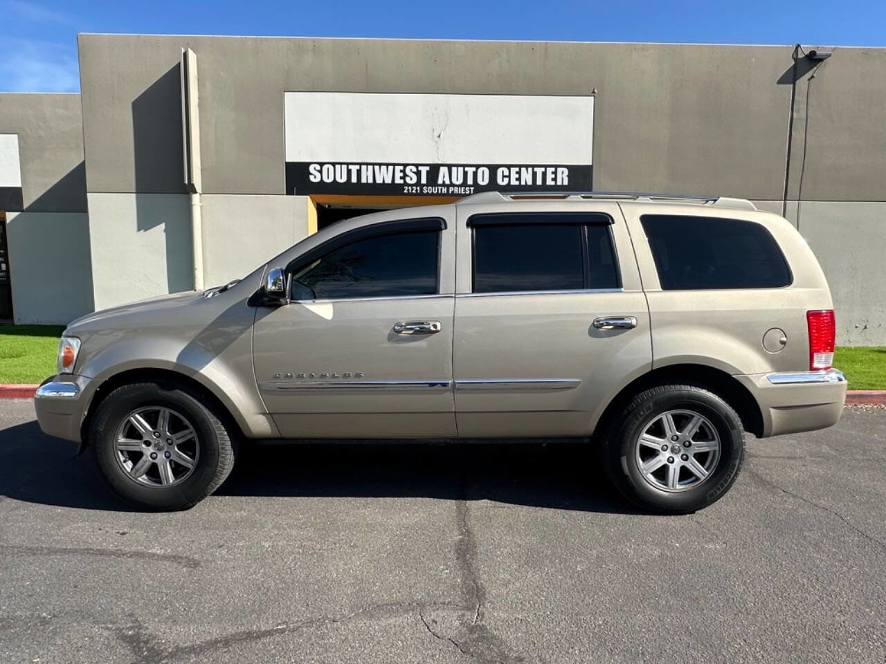 Used 2008 Chrysler Aspen Limited w/ Trailer Tow Group