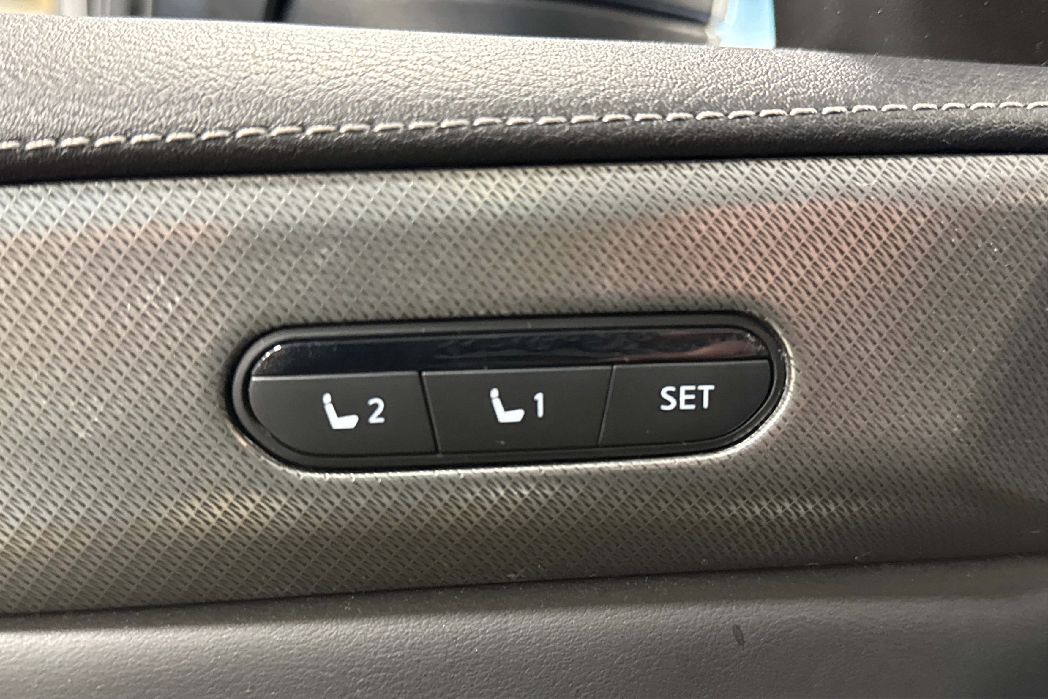 Used 2022 INFINITI QX60 Luxe image 16
