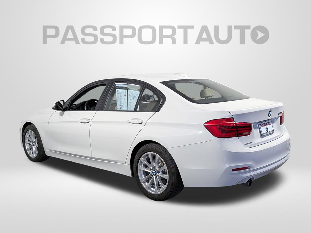 Used 2018 BMW 320i Sedan RWD image 3