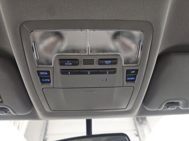 Used 2016 Toyota Highlander Limited w/ Protection Package #3 image 27