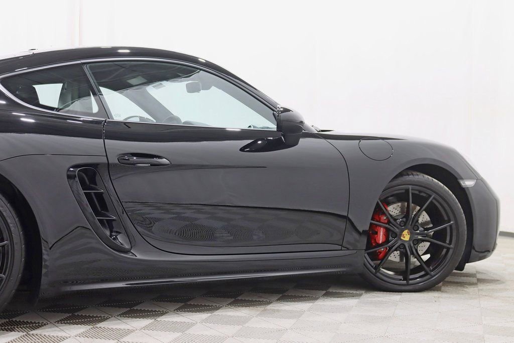 Used 2019 Porsche 718 Cayman S image 11