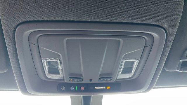 Used 2020 Chevrolet Silverado 2500 Custom w/ Custom Value Package image 17