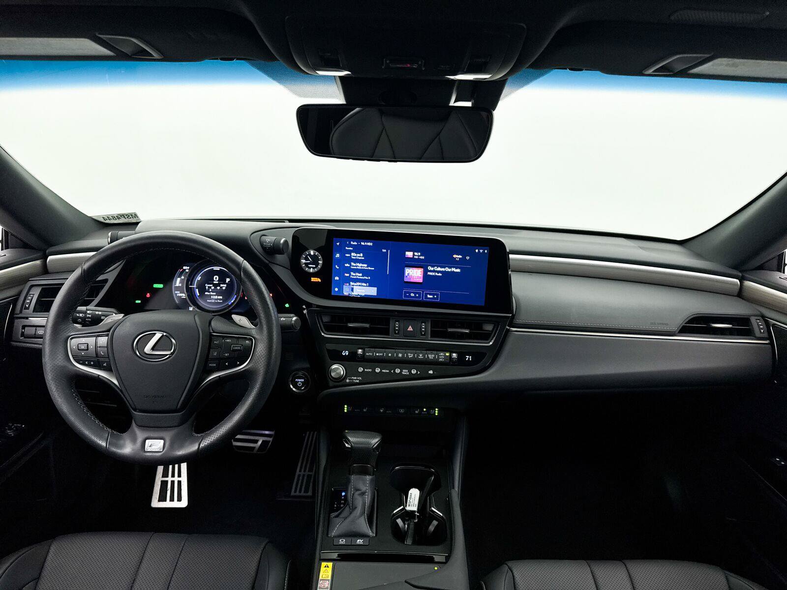Used 2024 Lexus ES 300h F Sport w/ Accessory Package (Z1) FWD image 21