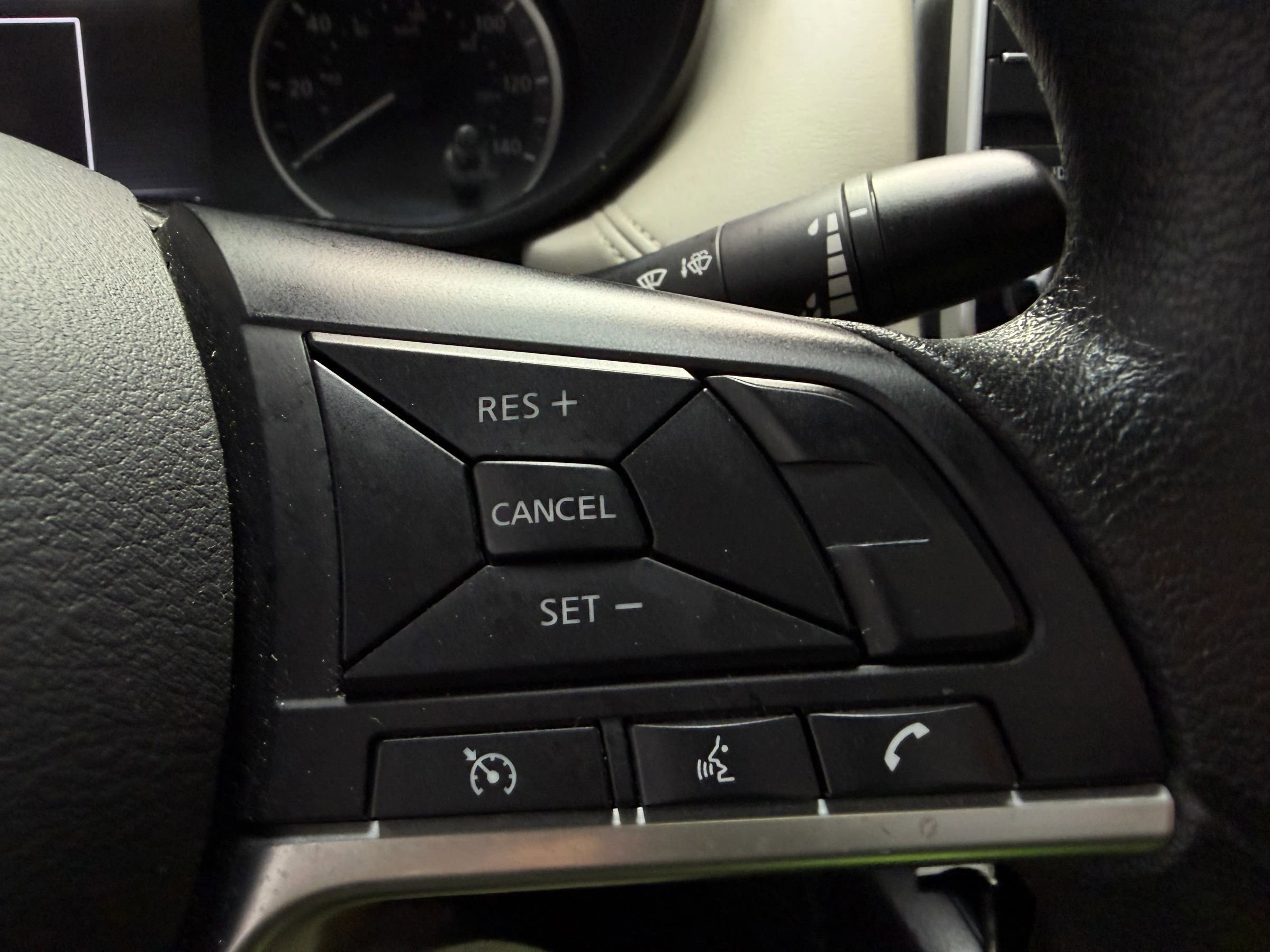 Used 2020 Nissan Versa SV image 32