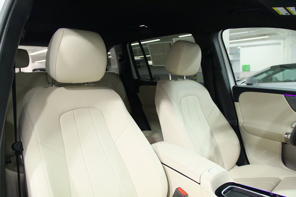 Certified 2025 Mercedes-Benz GLB 250 4MATIC image 23