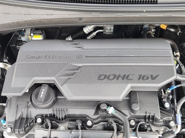 Used 2026 Hyundai Elantra Sport FWD image 31