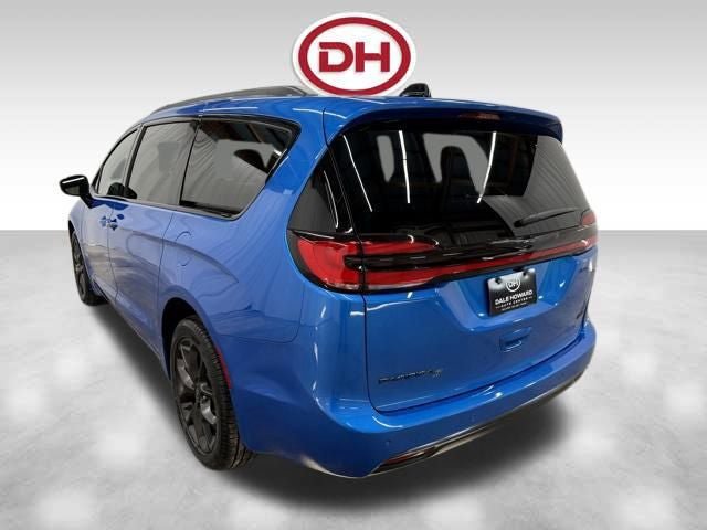 New 2026 Chrysler Pacifica Select w/ S Appearance Package AWD/4WD image 10