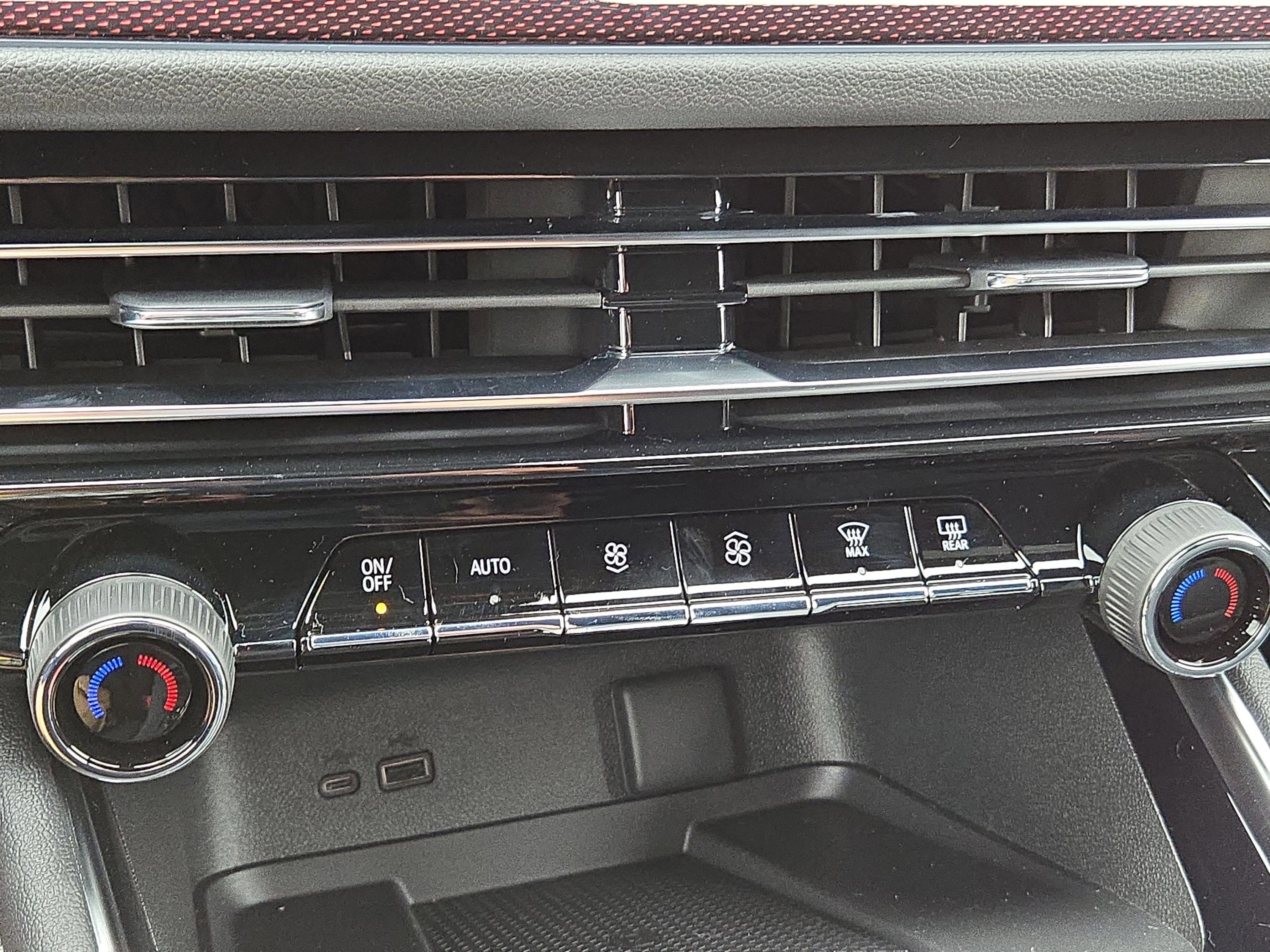 New 2026 Chevrolet Traverse RS image 31