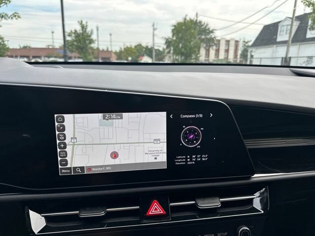 Certified 2024 Kia Niro FWD image 42
