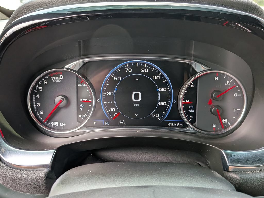 Used 2023 Chevrolet Traverse High Country FWD image 19