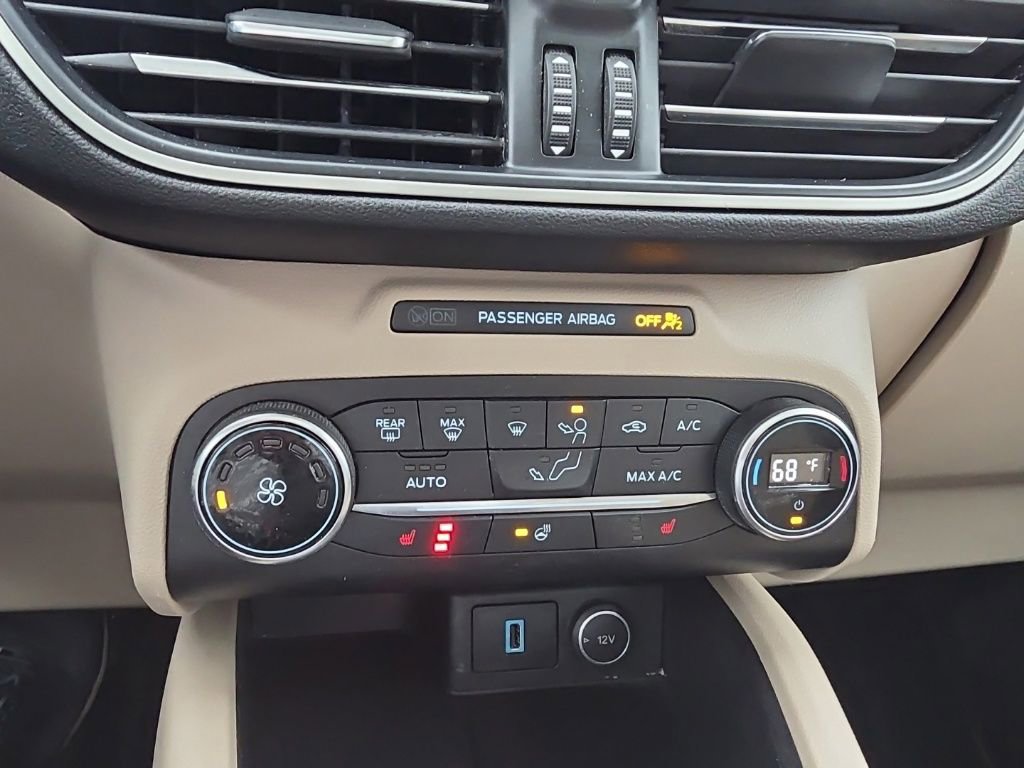 Certified 2020 Ford Escape SEL image 20