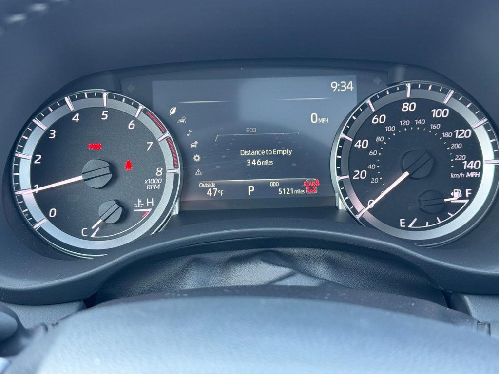 Certified 2025 Toyota Highlander XLE image 19