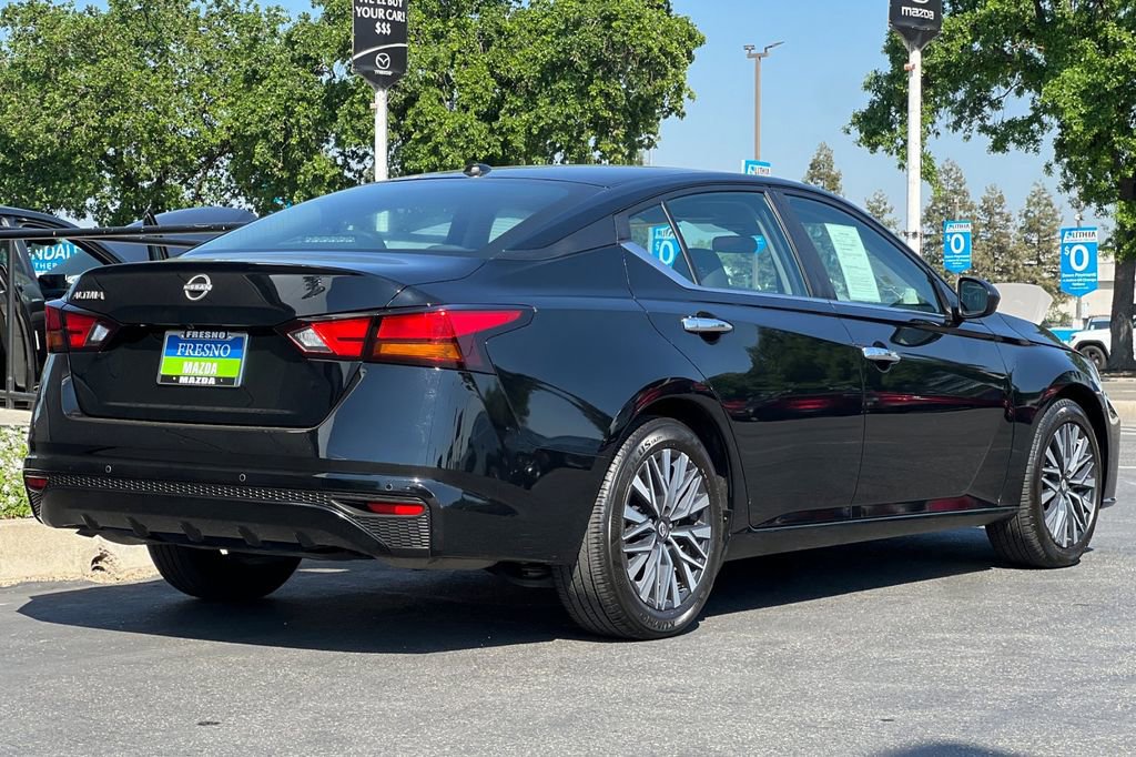Used 2025 Nissan Altima 2.5 SV image 6