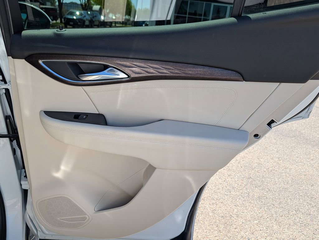 Used 2023 Buick Envision Avenir AWD/4WD image 21