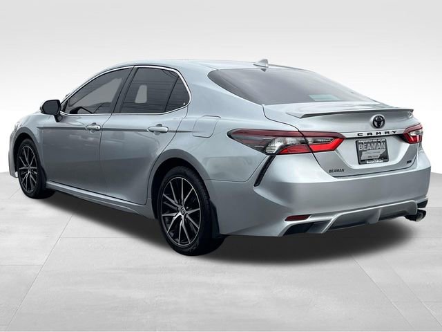 Used 2024 Toyota Camry SE image 5