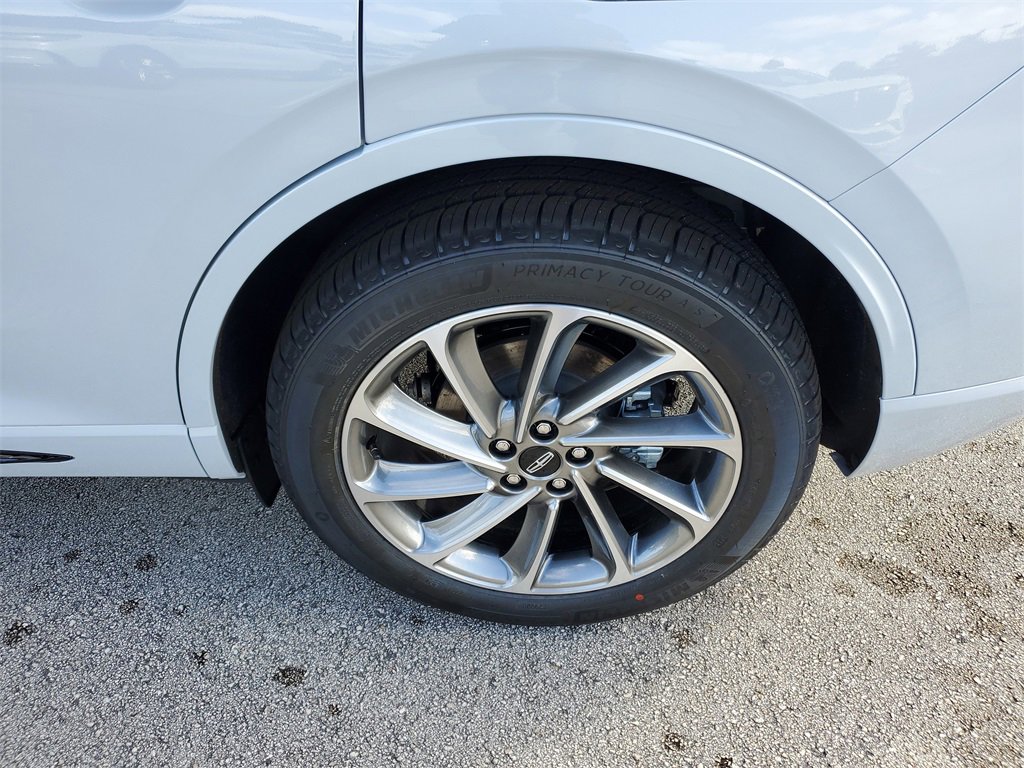 New 2026 Lincoln Corsair Grand Touring image 8