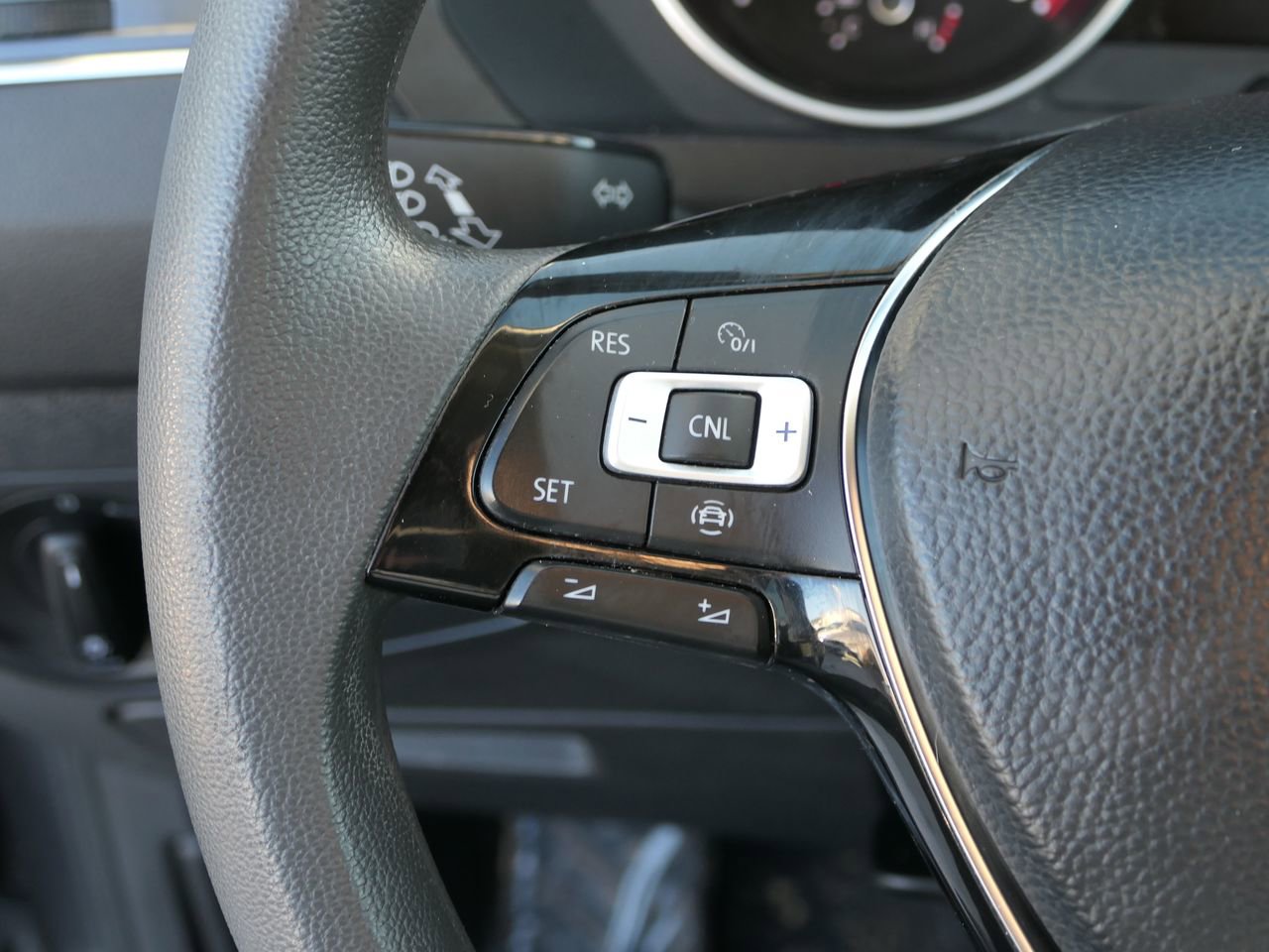 Used 2021 Volkswagen Tiguan S image 16