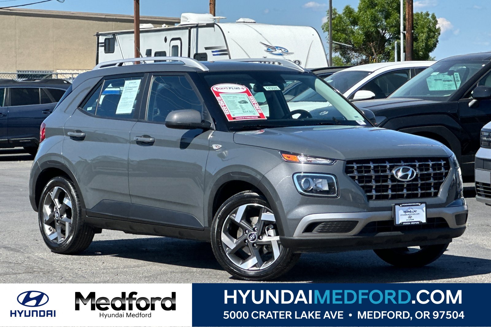 Certified 2025 Hyundai Venue SEL FWD video 1