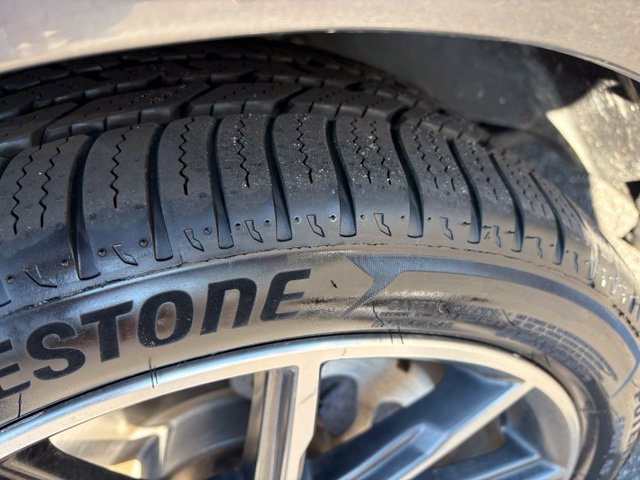Used 2020 Ford Mustang Premium RWD image 27