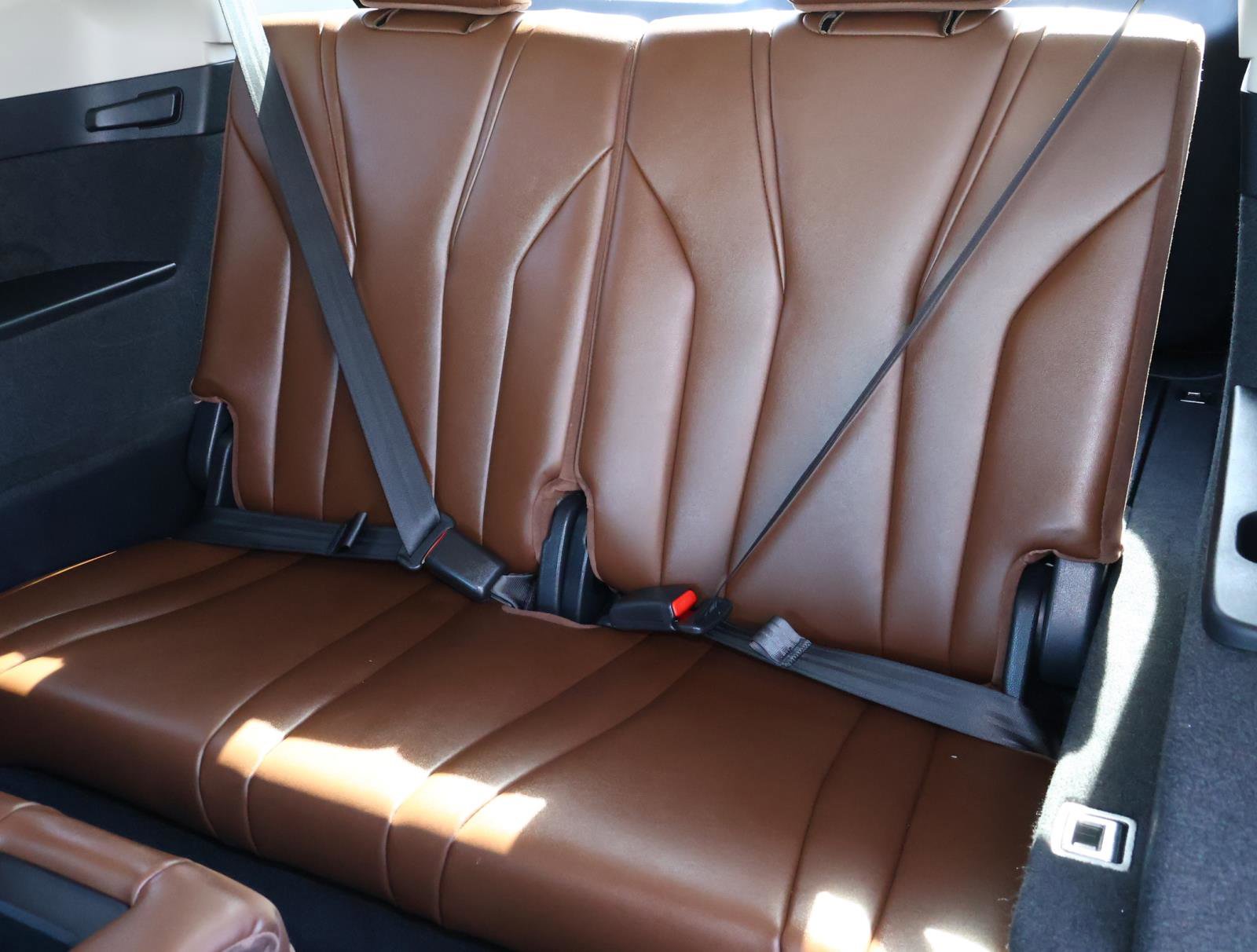 Used 2024 Acura MDX SH-AWD w/ Technology Package image 24