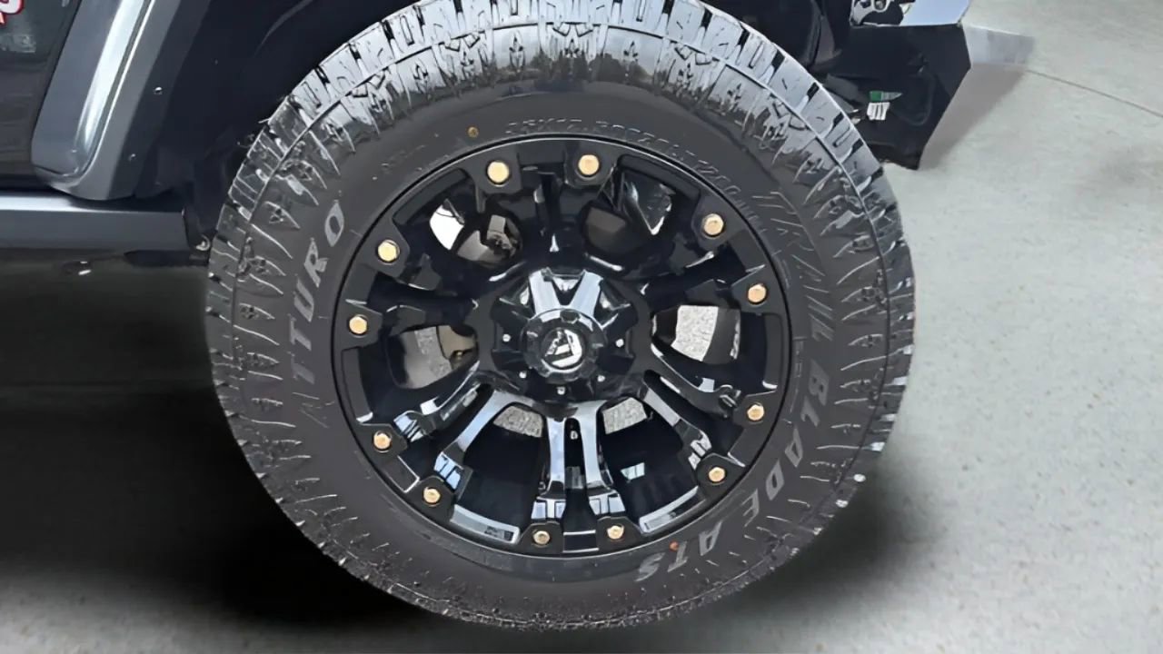 Used 2018 Jeep Wrangler Unlimited Rubicon image 16