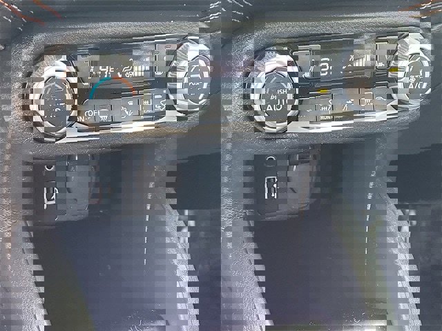 Certified 2021 Nissan Versa SR w/ Electronics Package image 24