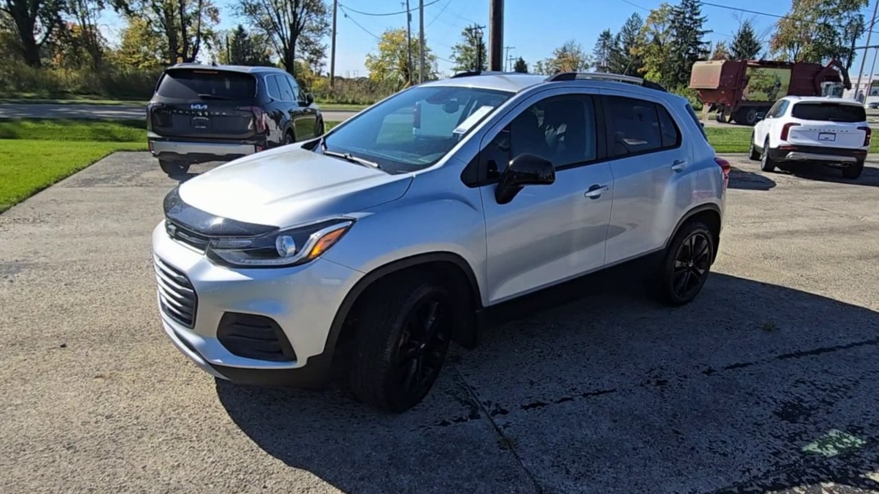 Certified 2021 Chevrolet Trax LT w/ Redline Edition AWD/4WD image 4