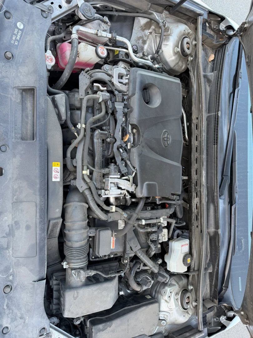 Used 2019 Toyota Camry LE FWD image 31