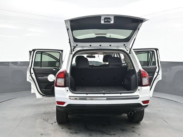 Used 2017 Jeep Compass High Altitude AWD/4WD image 41