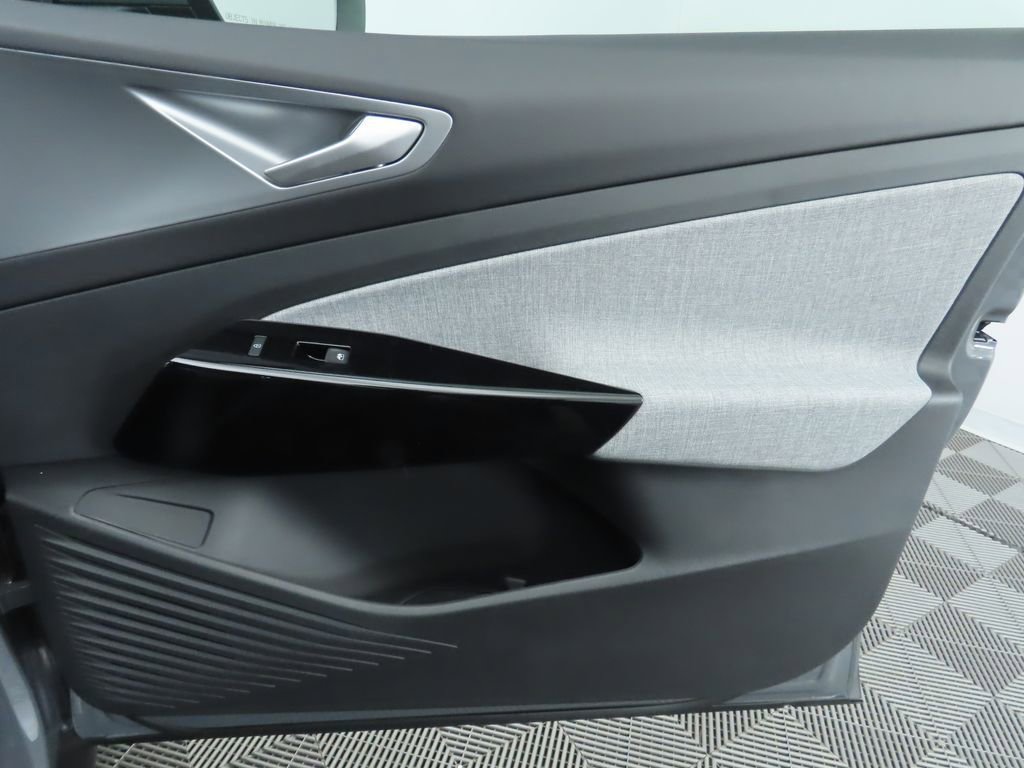 New 2026 Volkswagen ID.4 Pro image 26