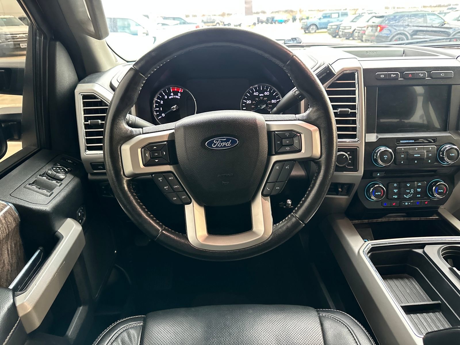 Used 2017 Ford F250 Lariat w/ Chrome Package image 14