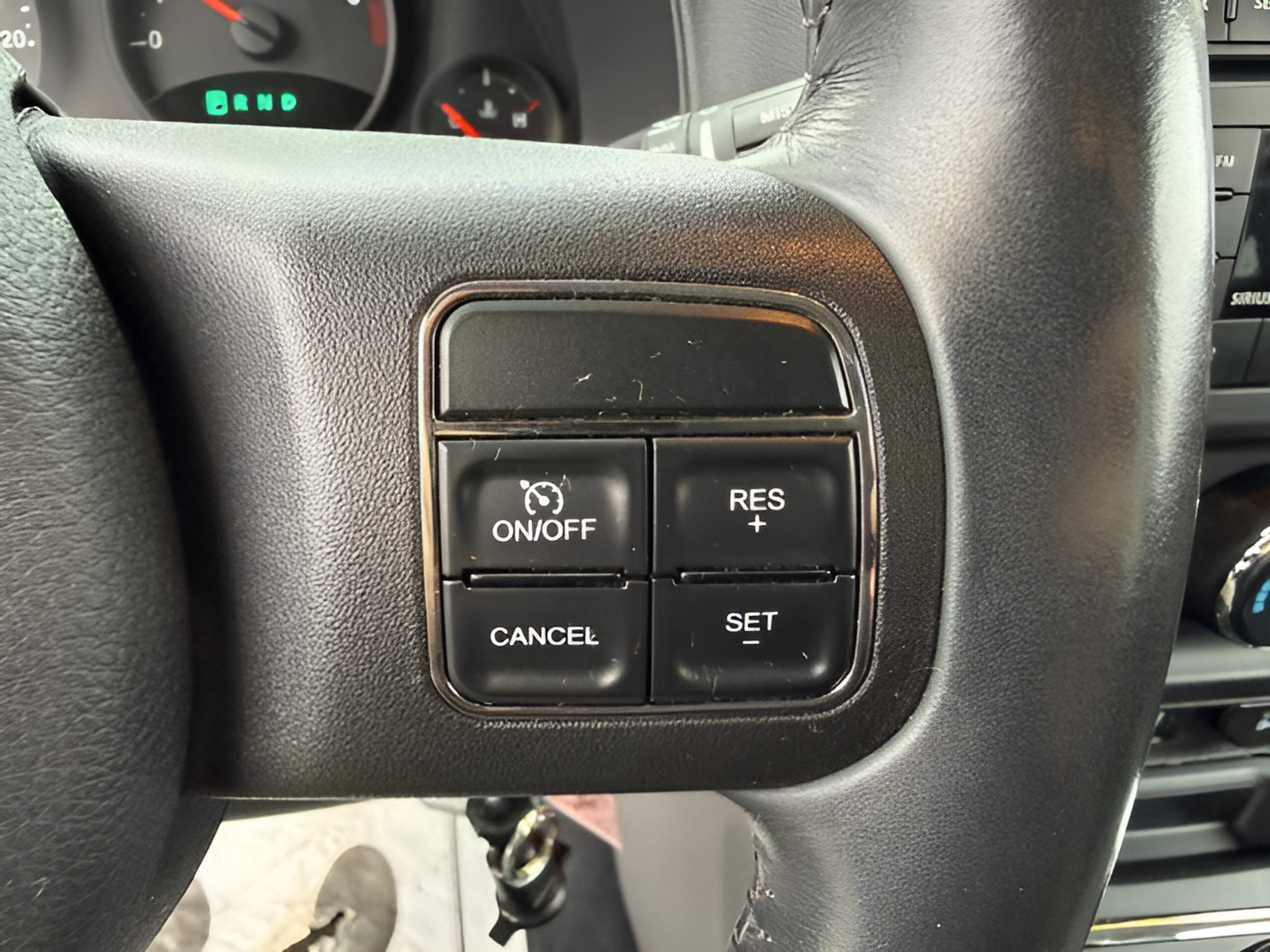 Used 2012 Jeep Compass Latitude w/ Sun/Sound Group FWD image 21