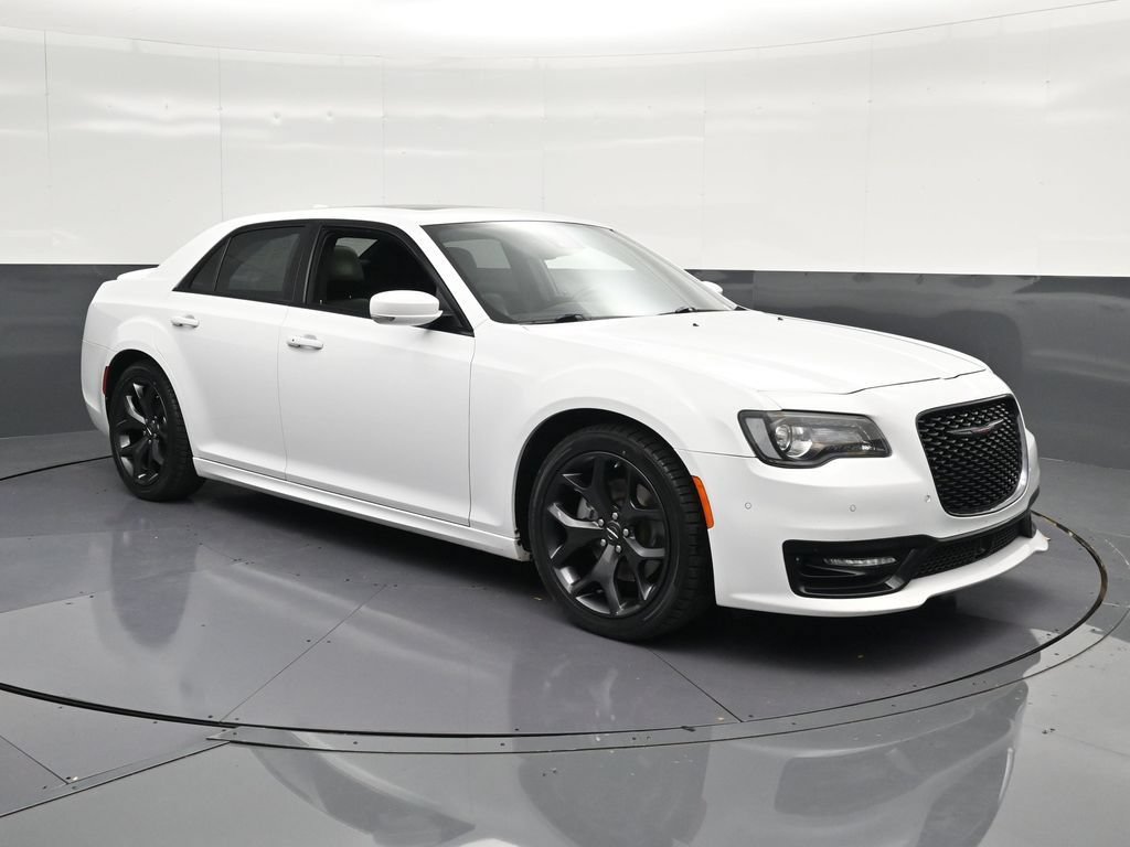 Used 2023 Chrysler 300 S w/ Comfort Group RWD image 5