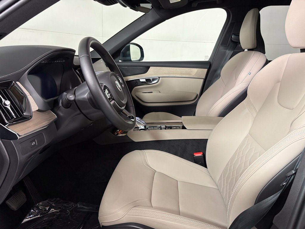Used 2026 Volvo XC90 B6 Plus AWD/4WD image 22