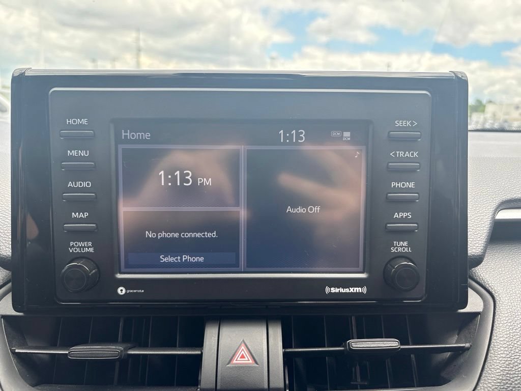 Used 2022 Toyota RAV4 LE w/ Carpet Mat Package (TMS) AWD/4WD image 17