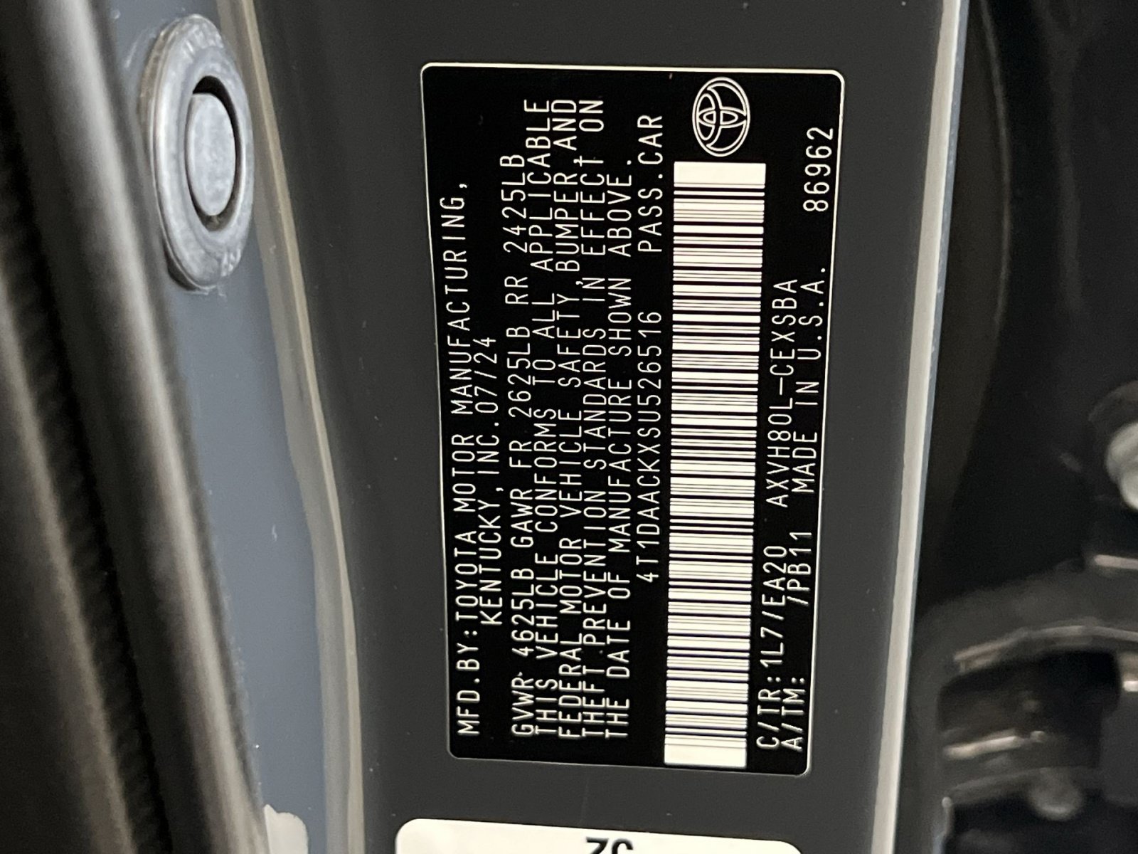 Used 2025 Toyota Camry SE FWD image 39