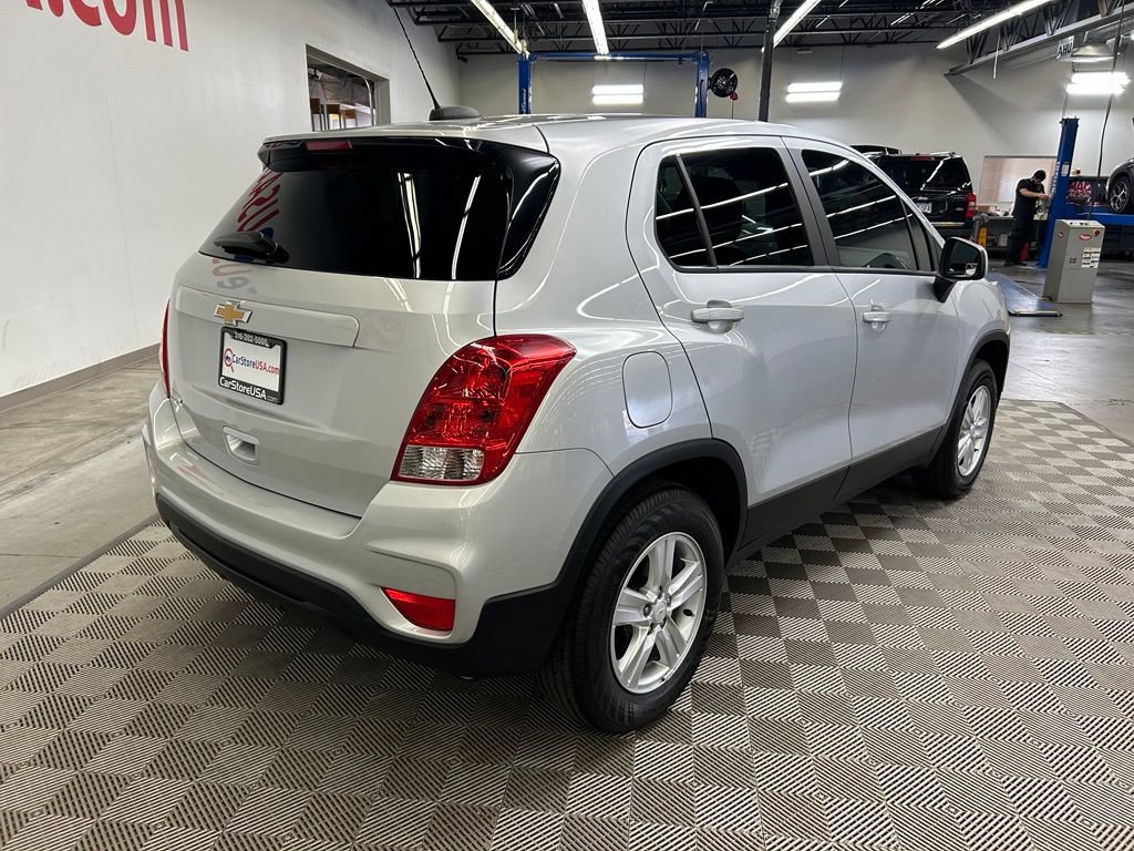 Used 2021 Chevrolet Trax LS w/ Tint and Cruise Package FWD image 8