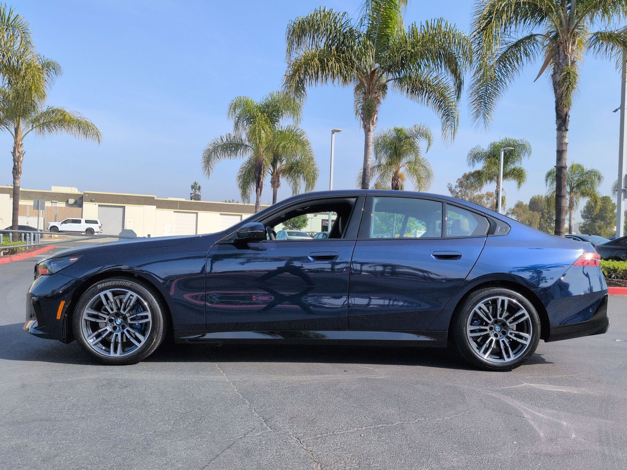 Used 2026 BMW 530i w/ M Sport Package RWD image 7