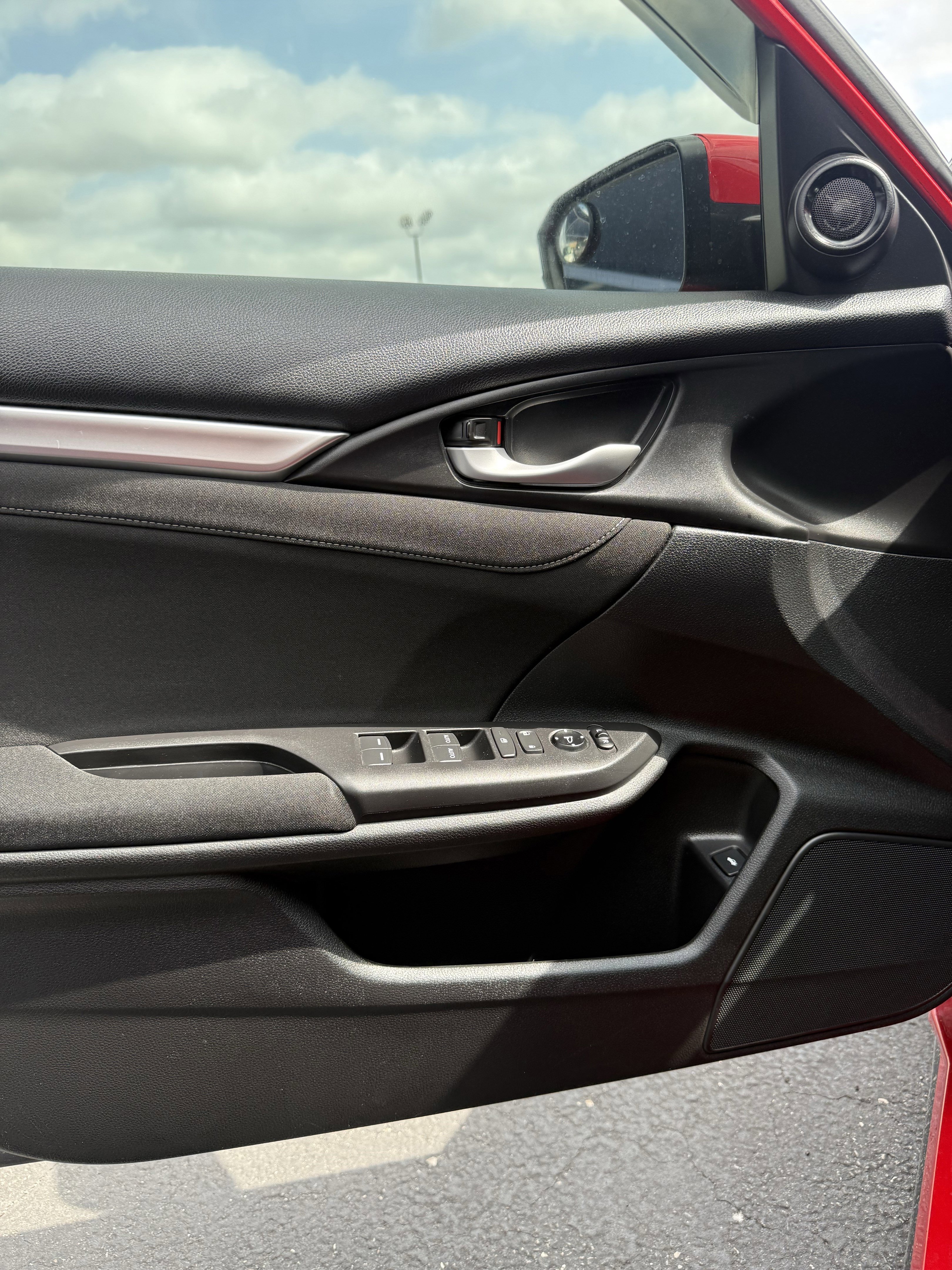 Used 2018 Honda Civic EX-T image 16