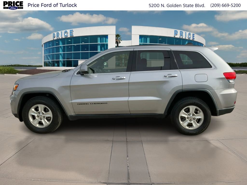 Used 2017 Jeep Grand Cherokee Laredo image 8