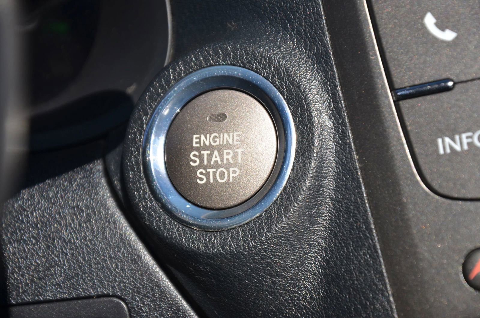 Used 2014 Lexus IS 250C w/ Luxury Package image 35