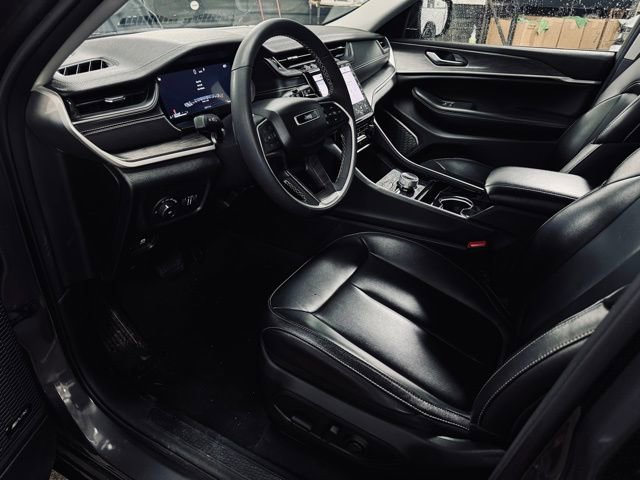 Certified 2023 Jeep Grand Cherokee Limited image 18