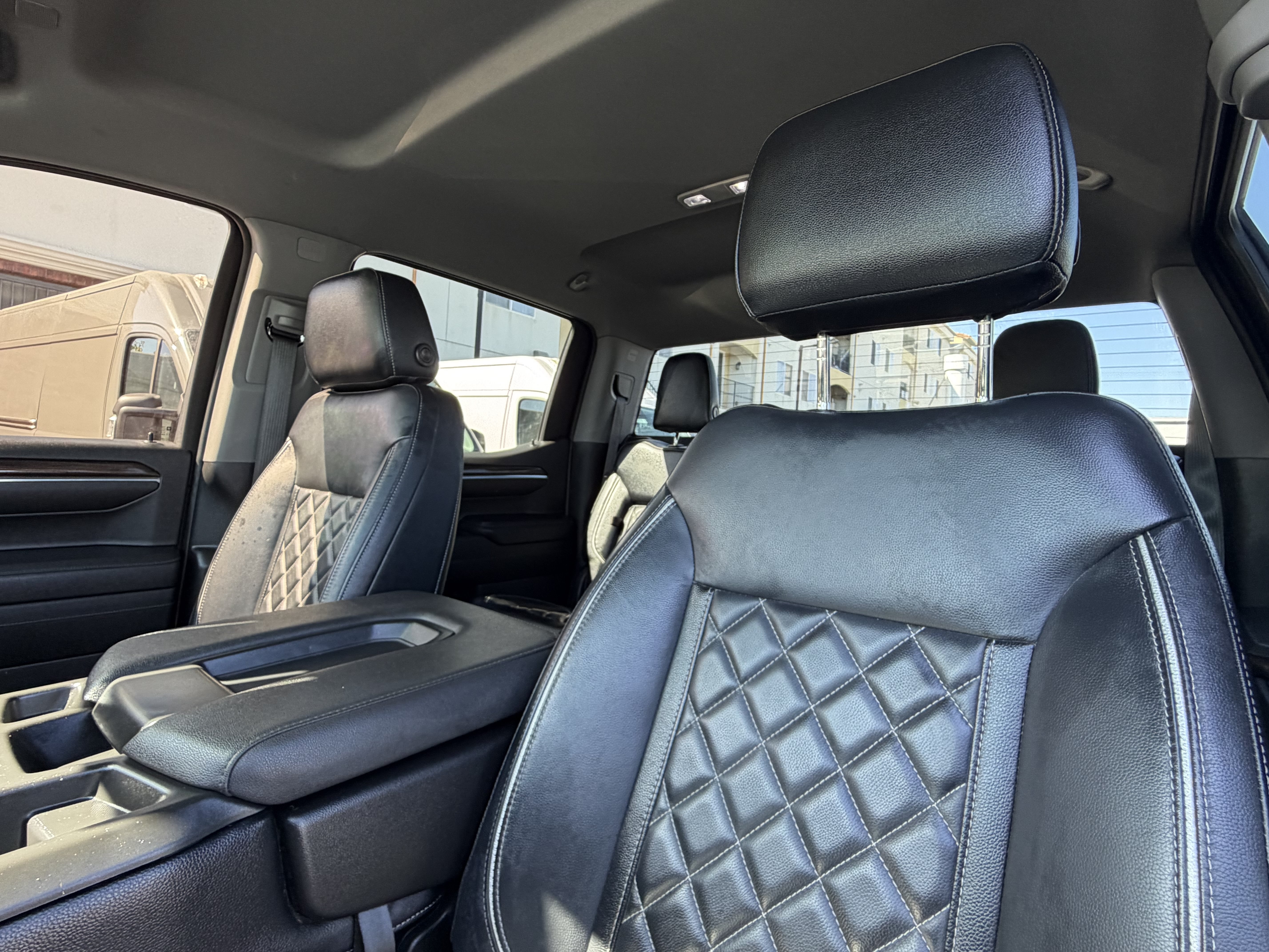 Used 2023 Chevrolet Silverado 1500 LT RWD image 16