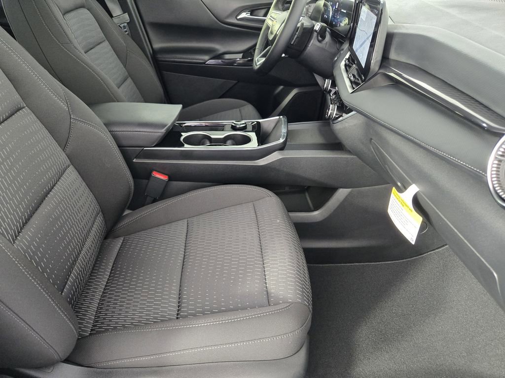 New 2026 Chevrolet Equinox LT w/ Safety and Technology Package image 17