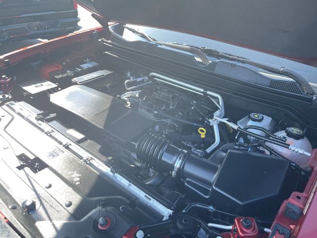 Certified 2026 Chevrolet Colorado ZR2 w/ Technology Package AWD/4WD image 30