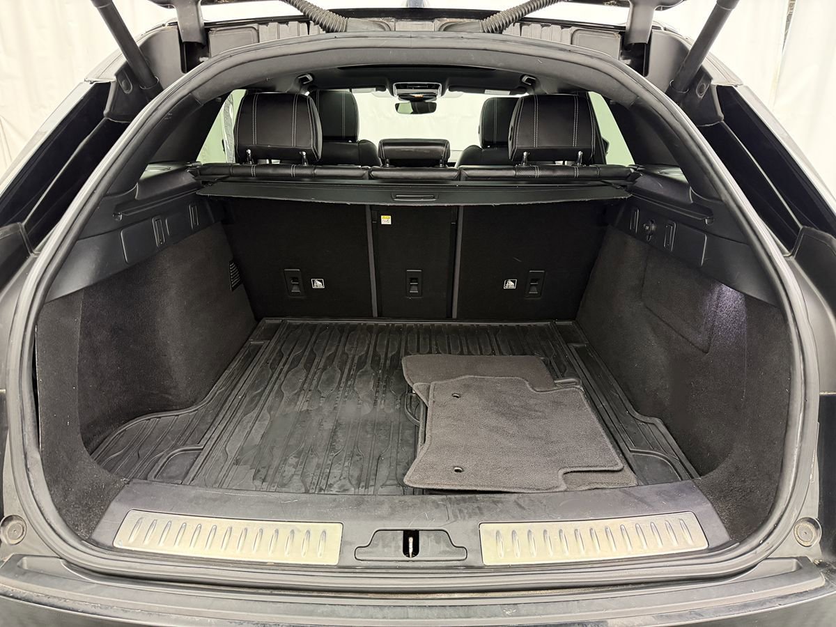 Used 2018 Land Rover Range Rover Velar R-Dynamic SE AWD/4WD image 30