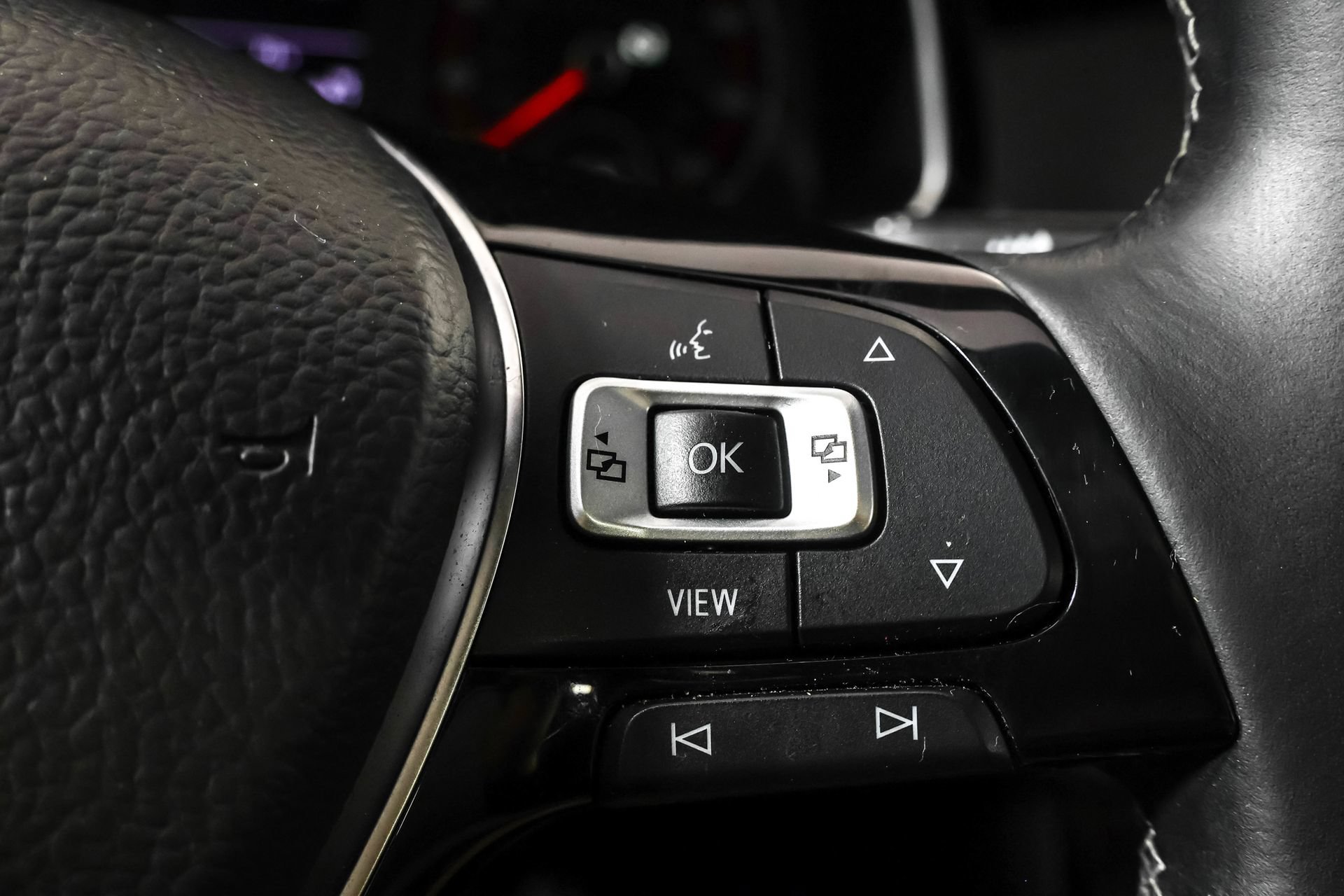 Used 2019 Volkswagen Jetta R-Line w/ R-Line Cold Weather Package FWD image 28