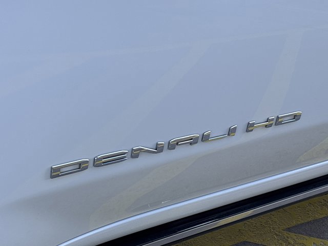 Used 2024 GMC Sierra 2500 Denali Ultimate image 15