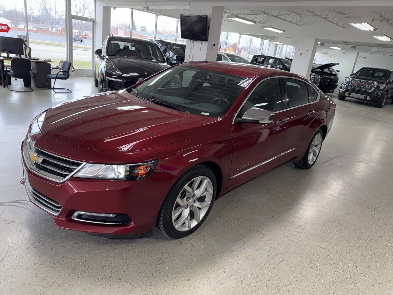 Used 2019 Chevrolet Impala Premier w/ Premier Convenience Package image 5